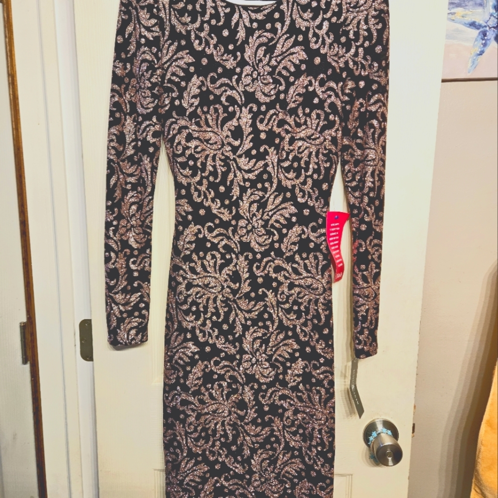 Betsy & Adam Black Long Sleeve Bodycon Dress with Rose Gold Foil Floral